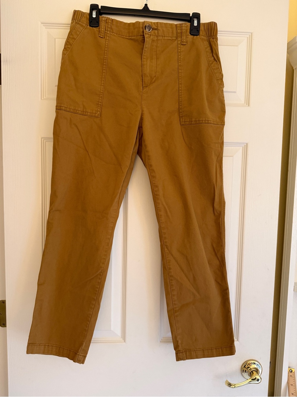 Old Navy women’s Khaki Straight-Leg Chinos - Camel Brown